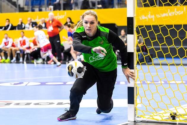 171213 Russias Malawi Viktoriia Kalinina in the quarterfinals between Norway and Russia during the World Cups World Cup on December 13, 2017 in Magdeburg  Copyright: CARLxSANDIN BB171213CS055