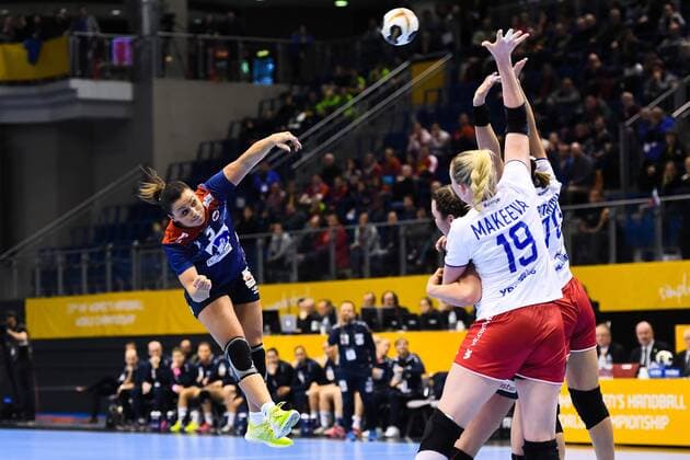 171213 Norways Nora Brand in the quarterfinals between Norway and Russia during the World Cups World Cup on December 13, 2017 in Magdeburg  Copyright: CARLxSANDIN BB171213CS056