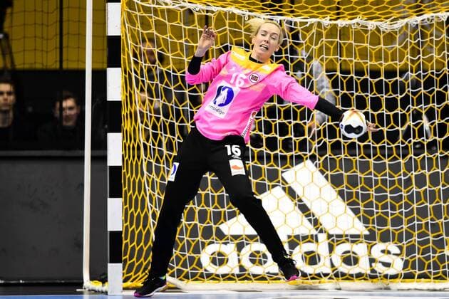 171213 Norways malpractice Katrine Lunde in the quarterfinals between Norway and Russia during the World Cups World Cup on December 13, 2017 in Magdeburg  Copyright: CARLxSANDIN BB171213CS062