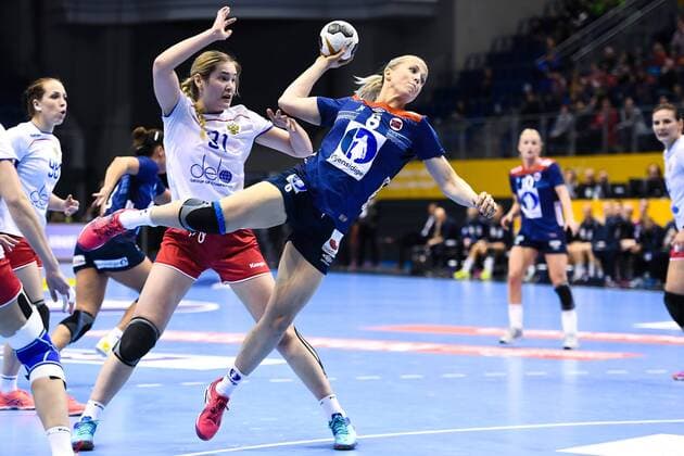 171213 Norways Heidi Lekke in the quarterfinals between Norway and Russia during the World Cups World Cup on December 13, 2017 in Magdeburg  Copyright: CARLxSANDIN BB171213CS068
