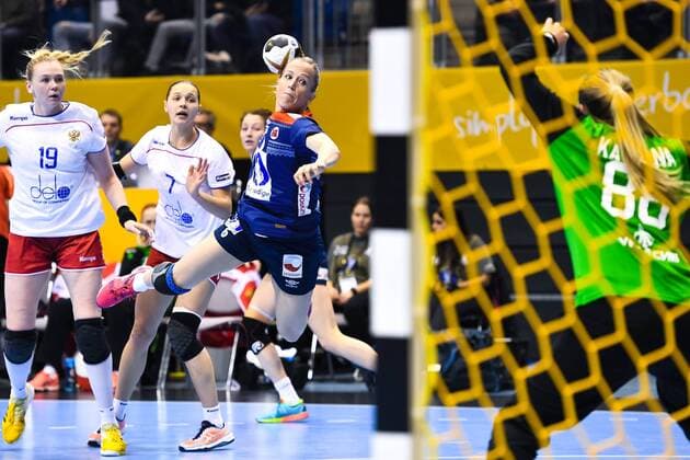171213 Norways Heidi Lekke in the quarterfinals between Norway and Russia during the World Cups World Cup on December 13, 2017 in Magdeburg  Copyright: CARLxSANDIN BB171213CS069