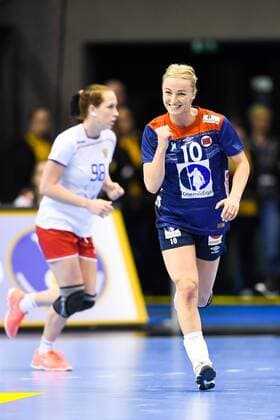171213 Norways Stine Bredal Oftedal celebrates the quarterfinals between Norway and Russia during the World Cups World Cup on December 13, 2017 in Magdeburg  Copyright: CARLxSANDIN BB171213CS077