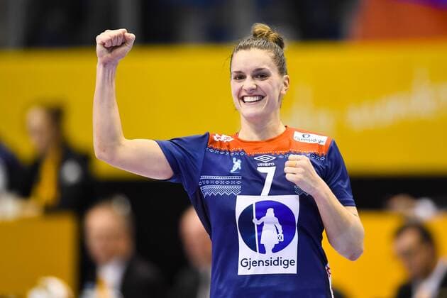 171213 Norways Stine Bredal Oftedal celebrates the quarterfinals between Norway and Russia during the World Cups World Cup on December 13, 2017 in Magdeburg  Copyright: CARLxSANDIN BB171213CS085