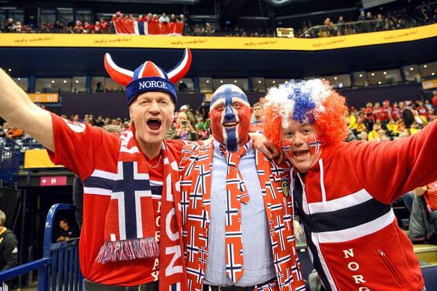 171215 Norwegian supporters for the semi-finals between the Netherlands and Norway during the World Cup World Cup on December 15, 2017 in Hamburg  Copyright: CARLxSANDIN BB171215CS005