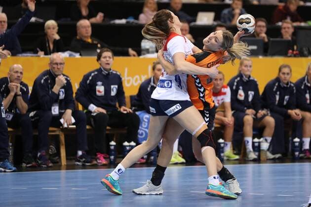Sanna Solberg Norway 24 Nycke Groot Netherlands 17 Hamburg Hamburg Germany Barclaycard Arena Copyright: xAgentur54Gradx xSpeedphotosx