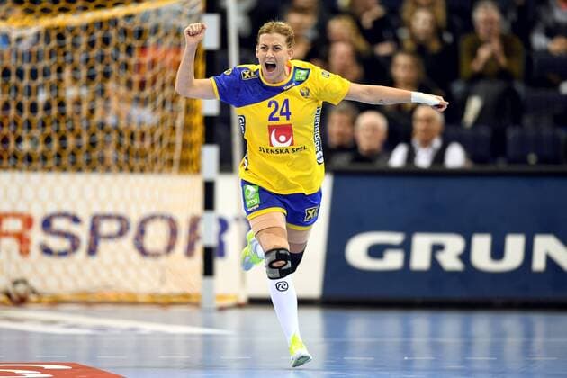 171215 Swedens Nathalie Hagman celebrates the semi-finals between Sweden and France during the World Cups World Cup on December 15, 2017 in Hamburg  Copyright: CARLxSANDIN BB171215CS131