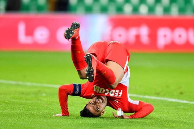 Themen der Woche - SPORT Themen der Woche - SPORT Bilder des Tages - SPORT Fußball, AS St.Etienne - AS Monaco 09 RADAMEL FALCAO (mon) - CHUTE FOOTBALL : Saint Etienne vs Monaco - Ligue 1 Conforama - 15 12 2017 FEP Panoramic 