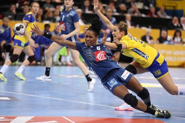 Sweden France 23 IHF Handball Womens World Cup Hamburg 15 12 17 Hamburg 15 12 17 Sport Handball 23 IHF Handball Womens World Cup Semifinals Sweden France Laurisa Landre France 08 Sabina Jacobsen Sweden 27 xmmkx
