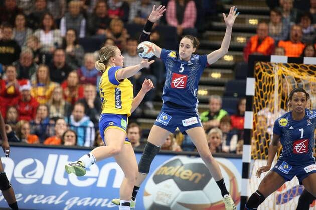 Isabell Gullden Sweden 20 Camille Ayglon Saurina France 05 Hamburg Hamburg Germany Barclaycard Arena Copyright: xAgentur54Gradx xSpeedphotosx