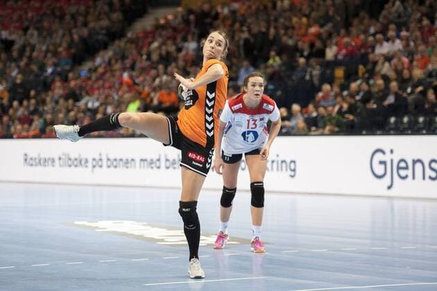 Lois Abbingh Nr 8 Netherlands Netherlands Norway Handball 23 IHF Handball Womens World Cup 15 12 17 Hamburg Hamburg Germany Barclaycard Arena Copyright: xAgentur54Gradx xThomasxSobczakx