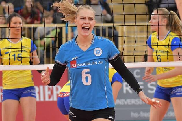 16 12 2017 xtkx Volleyball Women VC Wiesbaden SSC Palmberg Schwerin emspor v l Selma Hetmann VCW Wiesbaden