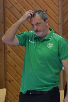 GER VBL SVG Lueneburg vs Netzhoppers Solwo Koenigspark KW 16 12 2017 Lueneburg GER VBL SVG Lueneburg vs Netzhoppers Solwo Koenigspark KW im Bild Coach Mirko Culic Netzhoppers nordphoto xWitke nph00002