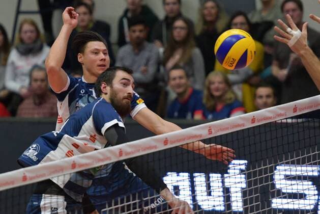 GER VBL SVG Lueneburg vs Netzhoppers Solwo Koenigspark KW 16 12 2017 Lueneburg GER VBL SVG Lueneburg vs. Netzhoppers Solwo Koenigspark KW in picture Single action Landscape Michel Schlien Lueneburg 14 nordphoto xWitke nph00002
