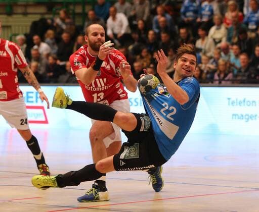 HBL 2 Handball Bundesliga Season 2017 2018 18 Matchday Bergischer HC HC Rhein Vikings Kristian Nippes Bergischer HC left and Felix Handschke Rhein Vikings