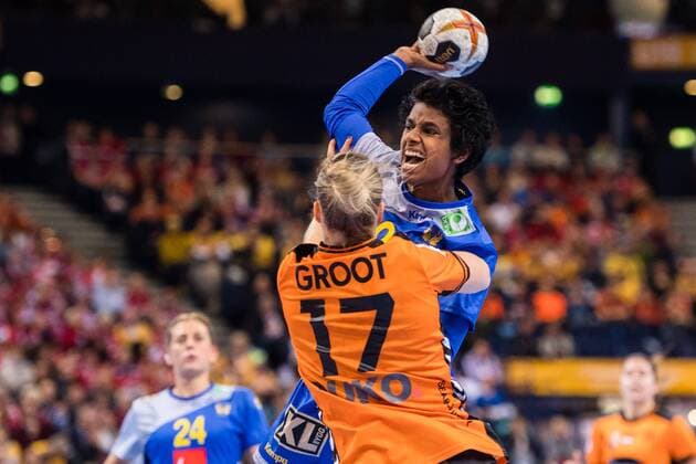 171217 Swedens Loui Sand in the Bronze Match between Sweden and the Netherlands during the World Cups World Cup on 17 December 2017 in Hamburg  Copyright: CARLxSANDIN BB171217CS036