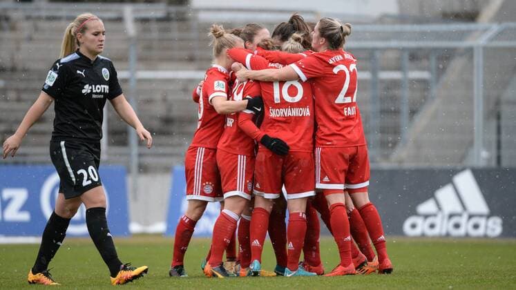 disappointed disappointment frustration disappointed pessimistic FC Bayern Munich players celebrate their goal celebrating cheering Torjubel goal scoring celebrate the goal goal celebration cheering on goal to 1 0 by Nicole Rolser FC Bayern Munich FCB 29 covert optimistic action action football Allianz Women Bundesliga FC Bayern Munich 1 FFC Frankfurt xslx