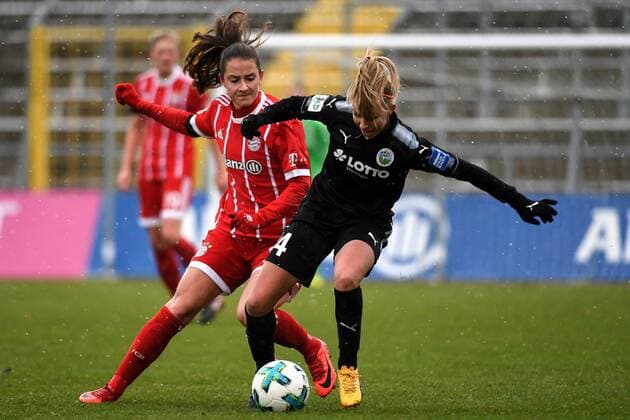 Sara Ilonka Däbritz Sara Daebritz FC Bayern Munich FCB 33 Jackie Groenen 1 FFC Frankfurt 14 in duel duel tackle Dynamics Action Action Soccer Allianz Women Bundesliga FC Bayern Munich 1 FFC Frankfurt xslx