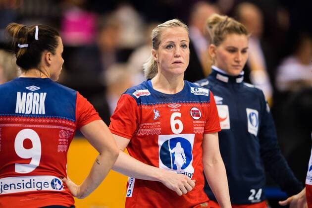 171217 Norways Heidi Lek breaks after the final between France and Norway during the World Cups World Cup on 17 December 2017 in Hamburg  Copyright: CARLxSANDIN BB171217CS162