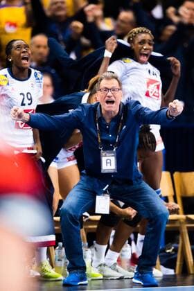 171217 Frances cricket Oliver Krumbholz celebrates the final between France and Norway during the World Cups World Cup on December 17, 2017 in Hamburg  Copyright: CARLxSANDIN BB171217CS171