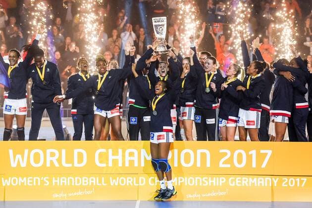171217 Frances Grace Zaadi commends the cup after the final between France and Norway during the World Cups World Cup on 17 December 2017 in Hamburg  Copyright: CARLxSANDIN BB171217CS184