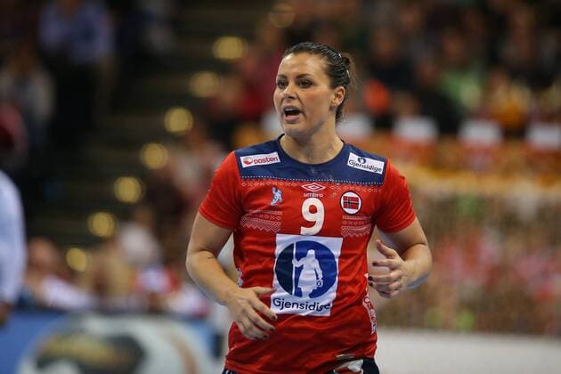 France Norway 23 IHF Handball Womens World Cup Hamburg 17 12 17 Hamburg 17 12 17 Sport Handball 23 IHF Handball Womens World Cup Final France Norway Nora Moerk Norway 09 xmmkx