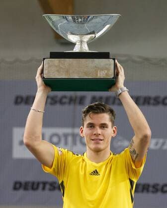 Winner DANIEL MASUR holds the trophy Award ceremony Tennis German Championships 2017 German Championship Biberach an der Riss Baden Wuerttemberg Germany 17 December 2017 Copyright: xJuergenxHasenkopfx