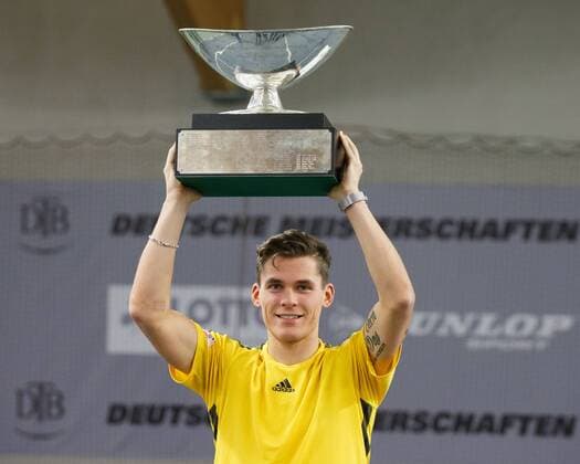 Winner DANIEL MASUR raises the trophy. Award ceremony Tennis German Championships 2017 German Championship Biberach an der Riss Baden Wuerttemberg Germany 17 December 2017 Â Copyright: xJuergenxHasenkopfx