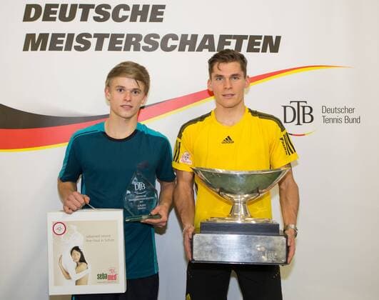 Winner DANIEL MASUR and finalist MARVIN MOELLER Award ceremony T Copyright: xJuergenxHasenkopfx