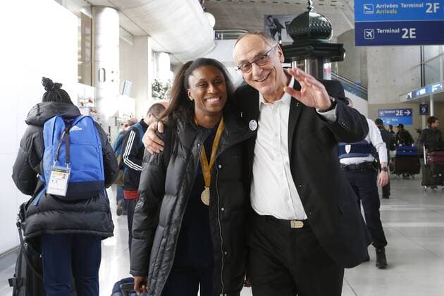 Siraba Dembele HANDBALL : Retour de l equipe de France feminine de Handball - Roissy CDG - 18 12 2017 MichaelBaucher Panoramic 