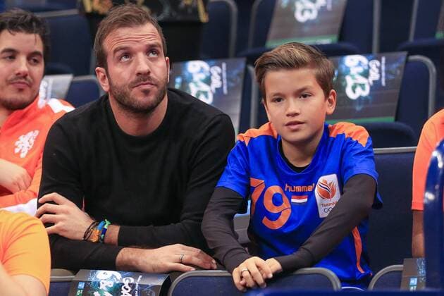 Germany Hamburg Barcleycard Arena Womens Handball Womens World Championship Match for 3rd place Sweden Netherlands Raffael van der Vaart with son Damian NED