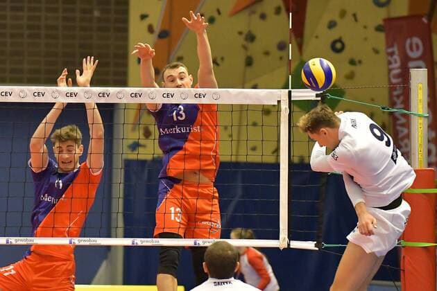 21 12 2017 xtkx volleyball men s CEV Cup United volleys Frankfurt MONTPELLIER UC volley emspor v l Tobias Krick United volleys Moritz Karlitzek United volleys Jean Patry Montpellier Frankfurt