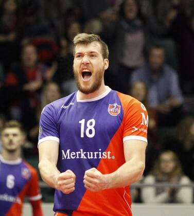 Germany Rüsselsheim am Main 21 12 2017 volleyball Hesse European CEV Cup men s season 2017 2018 United volleys Rheinmain blue Montpellier volleyball UC ws v l Lincoln Alexander Williams United volleys 18 sports United volleys Rheinmain Montpellier volleyball UC