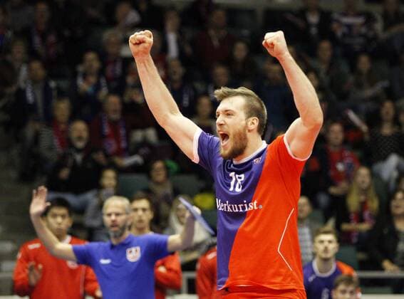 Germany Rüsselsheim am Main 21 12 2017 volleyball Hesse European CEV Cup men s season 2017 2018 United volleys Rheinmain blue Montpellier volleyball UC ws v l Lincoln Alexander Williams United volleys 18 sports United volleys Rheinmain Montpellier volleyball UC