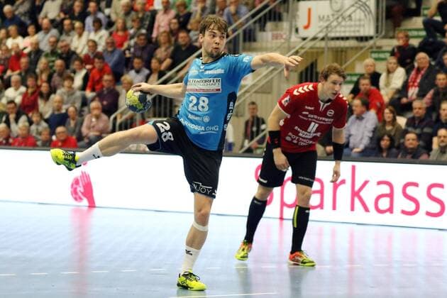 Seidel HSG Nordhorn let Lingen 28 leads a seven-meter from ASV Hamm Westphalia vs HSG Nordhorn-Lingen 2 handball Bundesliga 22 12 2017 Hamm Copyright: xEibner-Pressefoto Strohdiekx EP_JSK