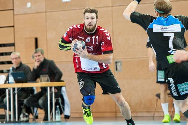 Markus Hansen Nr 11 Lübeck in action HC Rhein Vikings vs VfL Lübeck Schwartau 2 handball Bundesliga 22 12 17 Düsseldorf NRW Germany Castello Copyright: xcdn_nszx
