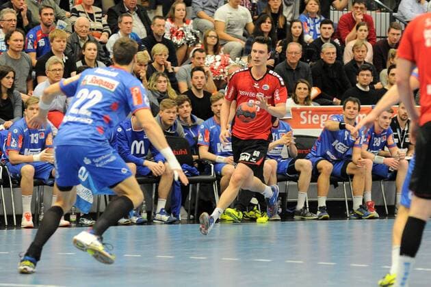 Max Emanuel SG BBM Bietigheim 68 handball men 2 Bundesliga 22 12 2017 photo TBaur EIBNER Balingen Copyright: xBaurT Eibner-Pressefotox EP_ToBa