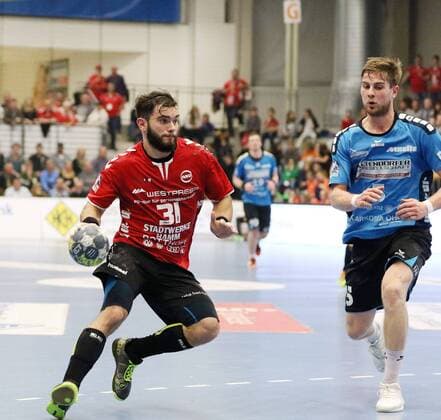 Bjoern Zintel ASV Hamm Westphalia 31 in the attack of ASV Hamm Westphalia vs HSG Nordhorn-Lingen handball 2 Bundesliga 22 12 2017 Hamm Copyright: xEibner-Pressefoto Strohdiekx EP_JSK