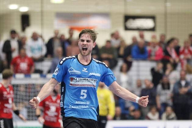 Goal celebration at Lutz Heiny HSG Nordhorn-Lingen 5 ASV Hamm Westphalia vs HSG Nordhorn-Lingen 2 handball Bundesliga 22 12 2017 Hamm Copyright: xEibner-Pressefoto Strohdiekx EP_JSK