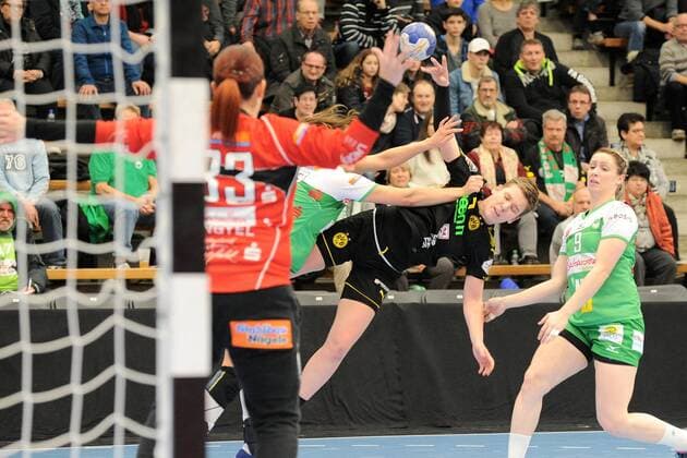 Caroline Müller Borussia Dortmund 7 handball handball women 1 Bundesliga 23 12 2017 photo TBaur EIBNER Göppingen Copyright: xBaurT Eibner-Pressefotox EP_ToBa