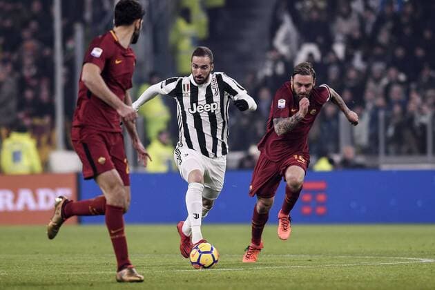 Gonzalo Higuain Juventus, Daniele De Rossi Roma Torino 23-12-2017 Allianz Stadium Calcio Serie A Juventus - Roma foto OnePlusNine Insidefoto OnePlusNine