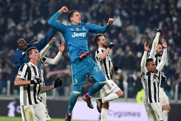 Bilder des Tages - SPORT IPP20171223 Football - soccer: Serie A, Juventus Turin - AS Rom, szczesny wojciech (Hinweis: Verwendung nur in Deutschland - only Germany) *** IPP20171223 football soccer Serie A Juventus Turin AS Roma wojciech szczesny note only use only in Germany Germany 