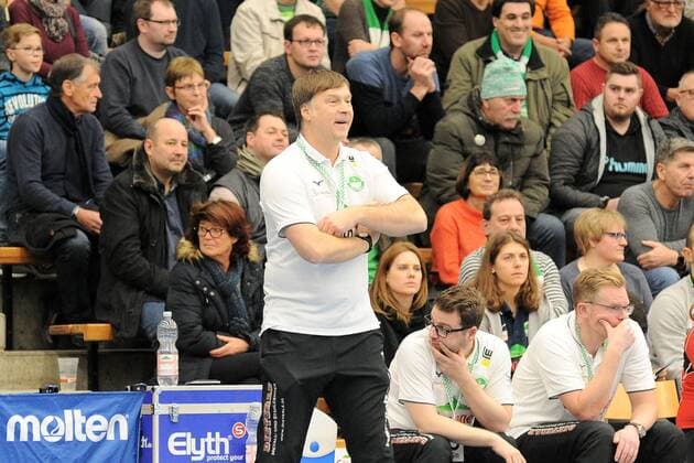 Aleksandar Knezevic fresh on Göppingen trainer handball women 1 Bundesliga 23 12 2017 photo TBaur EIBNER Göppingen Copyright: xBaurT Eibner-Pressefotox EP_ToBa