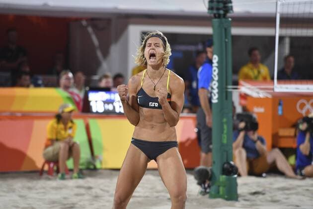 Lauran LUDWIG archive photo Laura LUDWIG is pregnant GER cheering cheer joy cheers beach volleyball beach volleyball women s final final women s Ludwig Walkenhorst GER vs Agatha Barbara BRA 2 0 beach volleyball arena on 18 08 2016 Olympics 2016 from 05 08 21 08 2016 in Rio de Janeiro Brazil a