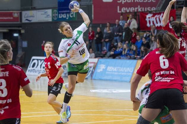 Handball Bundesliga TSV Bayer 04 Leverkusen vs TPSG FA Goppingen 20 24 handball Bundesliga TSV Bayer 04 Leverkusen vs TPSG FA Göppingen 20 24 27 12 2017 Leverkusen Ostermann arena Germany photo Ralf Kabra Michaela Hrbkova 11 RA RR xrkx