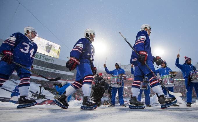 171229 United States s player pa way out by period intermission of hockey match between Canada and the United States in the JVM on 29 december 2017 in Buffalo  Copyright: JOELxMARKLUND BB171229JM055