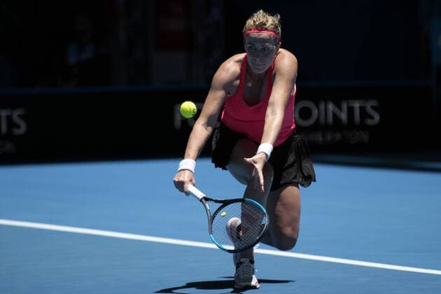 30th December 2017, Perth Arena, Perth, Australia; MasterCard Hopman Cup Tennis; Anastasia Pavlyuchenkova of Team Russia plays a backhand shot against CoCo Vandeweghe of Team USA Vandeweghe won 2-0  ActionPlus11966197