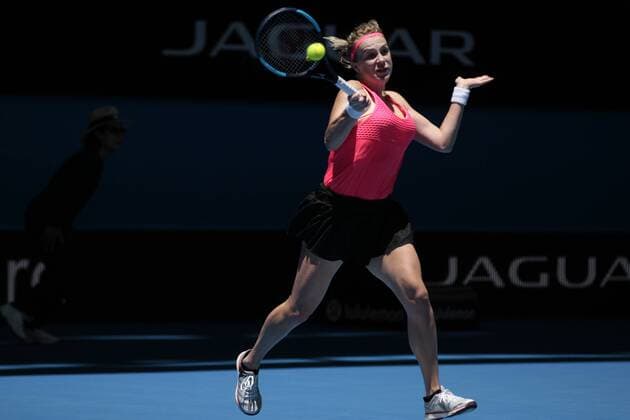 30th December 2017, Perth Arena, Perth, Australia; MasterCard Hopman Cup Tennis; Anastasia Pavlyuchenkova of Team Russia plays a forehand shot against CoCo Vandeweghe of Team USA Vandeweghe won 2-0  ActionPlus11966189