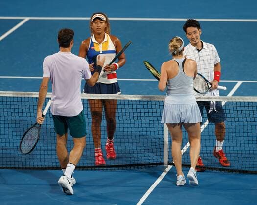 YUICHI SUGITA and NAOMI OSAKA congratulate the winners ROGER FEDERER BELINDA BENCIC mixed doubles tennis Hopman Cup 2018 ITF Perth arena Perth Western Australia Australia 30 December 2017 Â Copyright: xJuergenxHasenkopfx