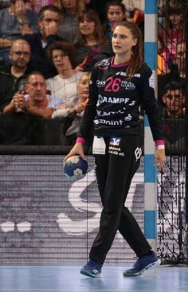 30 12 2017 Stuttgart Germany handball Bundesliga women 9 day season 2017 2018 babes Metzingen vs fresh on Göppingen Isabell Roch TUS