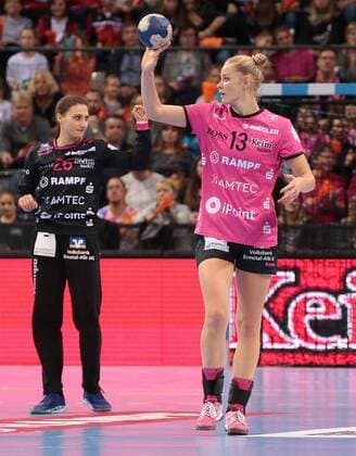 30 12 2017 Stuttgart Germany handball Bundesliga women 9 day season 2017 2018 babes Metzingen vs fresh on Göppingen Shenia Minevskaja TUS